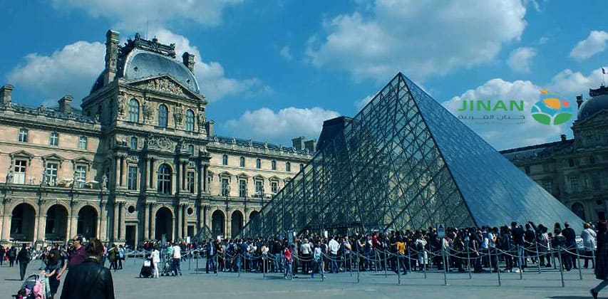 استكشاف باريس