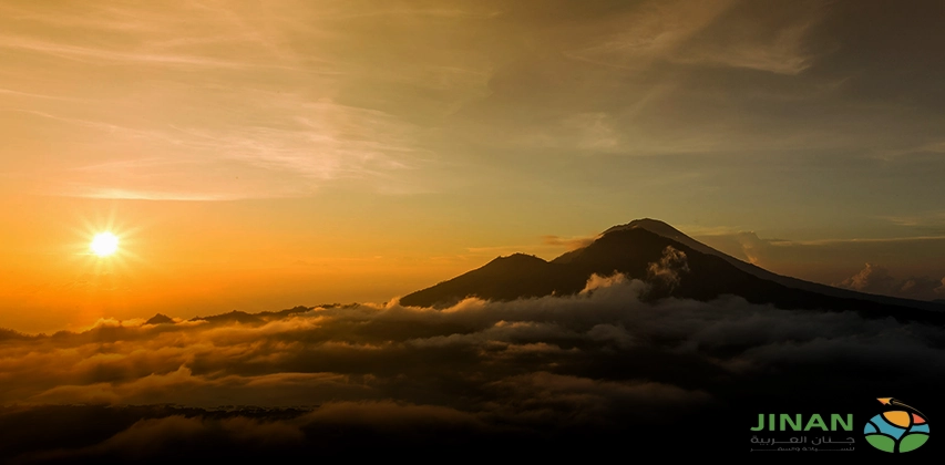 شروق الشمس على جبل باتور