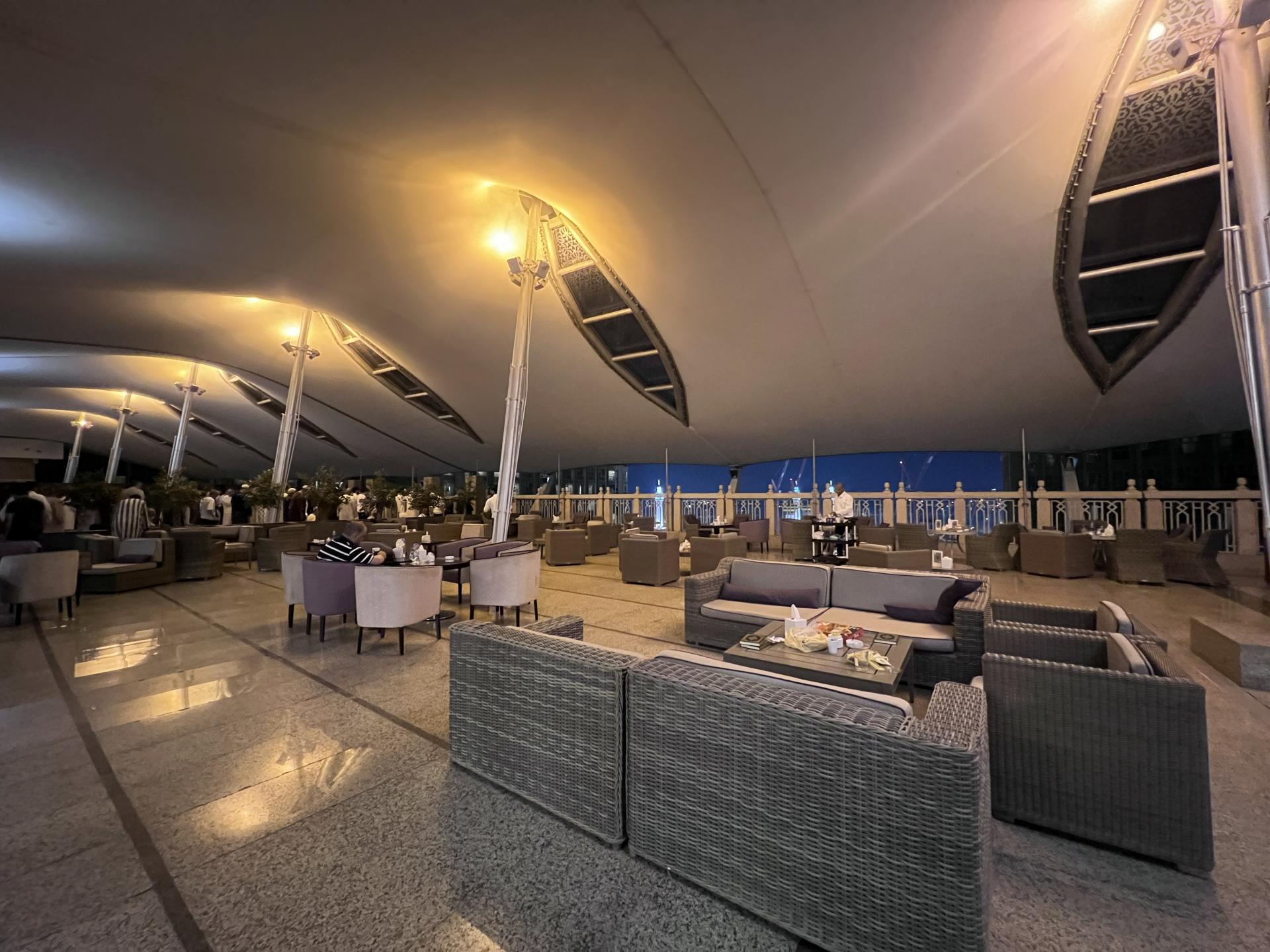 3-fairmont-lounge-fairmont-hotel-makkah-reviews