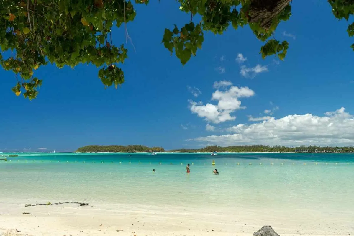 شاطئ بلو باي